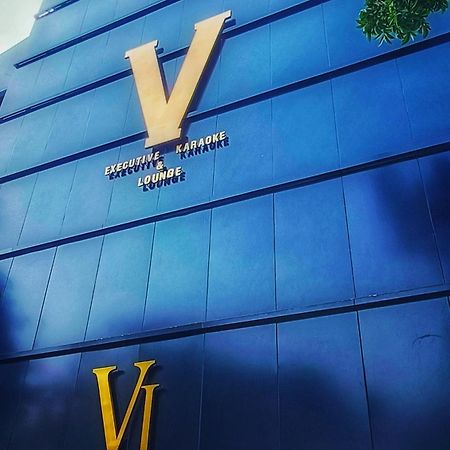 VI Hotel Bandung Exteriör bild