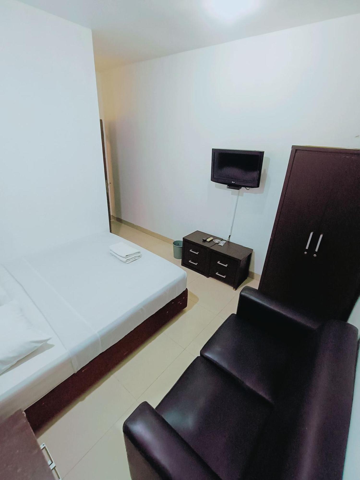 VI Hotel Bandung Exteriör bild